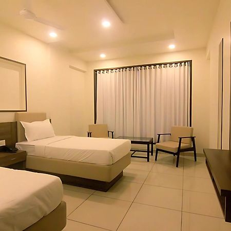 Srijan Inn Ābu Road Exterior photo